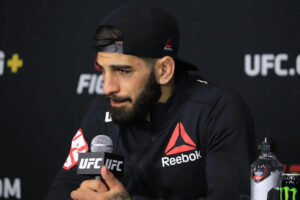 Чемпион UFC заявил о желании победить Махачева на глазах Хабиба