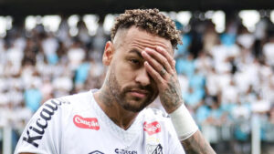 Неймар психологически подавлен из-за травли в Бразилии, но уходить не собирается: его держит лишь мечта о ЧМ-2026