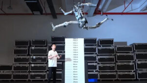 Unitree kompaniyasining Superman roboti sakrash boʻyicha barcha insonlar erishgan barcha rekordlarni yangiladi